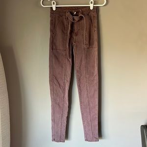 American Eagle Women’s Mauve Super Stretch Belted Pants